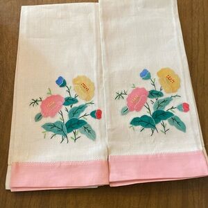 ✨ Vintage Floral Linen Hand Stitched Finger / linen Hand Towels✨